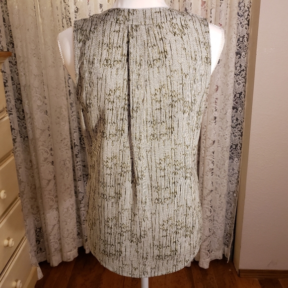 NWT Croft and Barrow Sleeveless Top - Picture 4 of 8